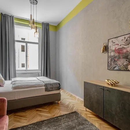 3bdr Oasis In The Heart Of