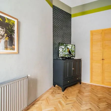 Apartment 3bdr Oasis In The Heart Of Prag